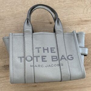 ✅SOLD✅Marc Jacobs Gray Stone Authentic Leather Tote Bag Small